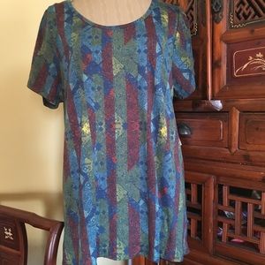 Lularoe Classic T - attractive-multicolor stripes!